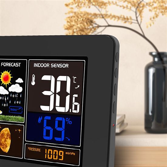 Solight meteostanica, aplikácia Smart Life, extra veľký farebný LCD, teplota, vlhkosť, tlak, USB nabíjanie, čierna