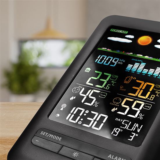 Solight meteostanica, farebný LCD, vnútorná/vonkajšia teplota a vlhkosť, tlak, RCC, čierna